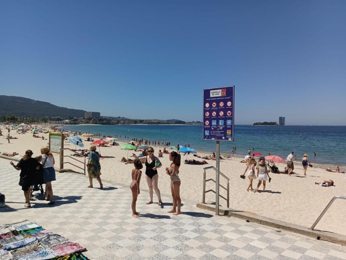Samil Primera Linea De Playa Vigo Exterior photo